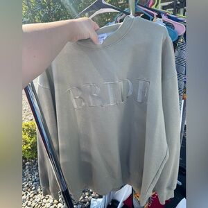 Six Stories, olive green size XL